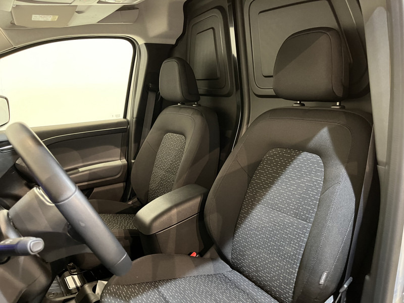 Малък ван Mercedes-Benz Citan 110 CDI L2 Pro Automaat / Euro 6 / Airco / Camera / MBUX / Cruise Control / Trekhaak / CarPlay / Navigatie / 14.500 KM !!: снимка 8