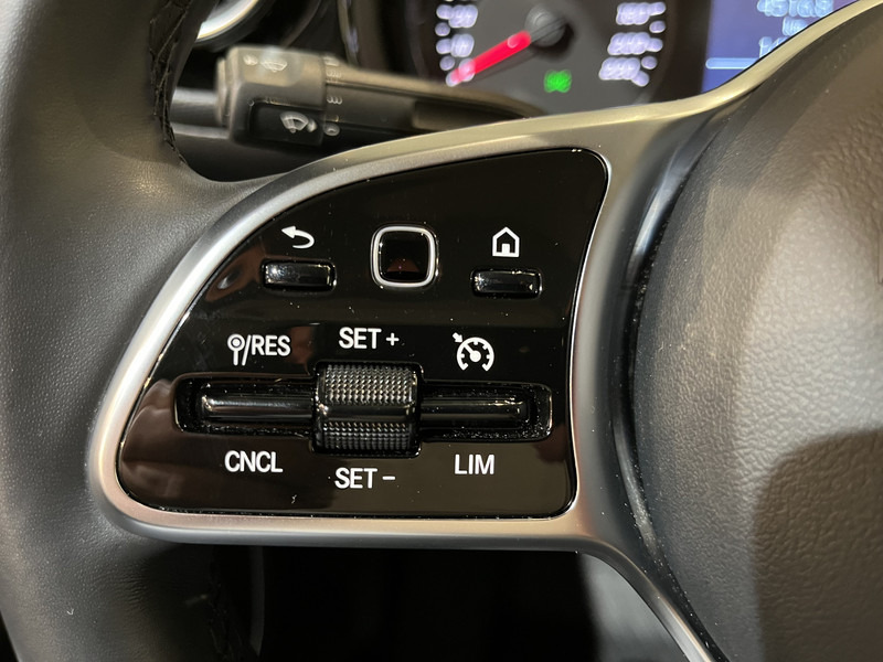 Малък ван Mercedes-Benz Citan 110 CDI L2 Pro Automaat / Euro 6 / Airco / Camera / MBUX / Cruise Control / Trekhaak / CarPlay / Navigatie / 14.500 KM !!: снимка 12