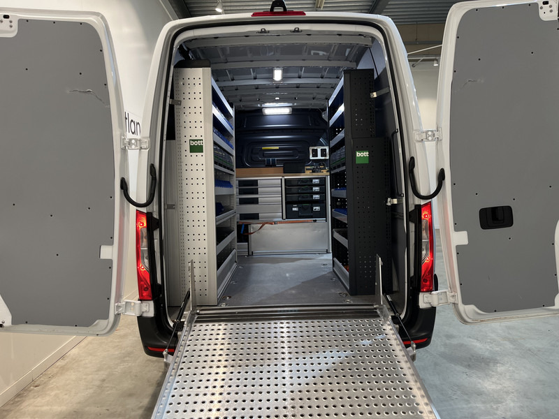 Mercedes-Benz Sprinter 311 CDI L2H2 RWD / Euro 6 / Servicebus / Bott inrichting / 220V / Airco / Oprijplaat / Compressor / CarPlay / Camera - Товарен бус: снимка 3 Mercedes-Benz Sprinter 311 CDI L2H2 RWD / Euro 6 / Servicebus / Bott inrichting / 220V / Airco / Oprijplaat / Compressor / CarPlay / Camera - Товарен бус: снимка 3