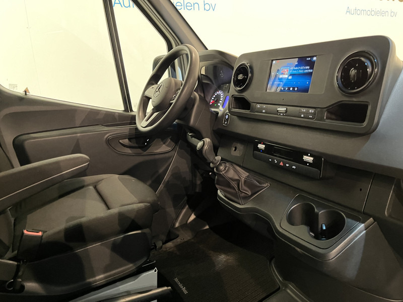 Mercedes-Benz Sprinter 311 CDI L2H2 RWD / Euro 6 / Servicebus / Bott inrichting / 220V / Airco / Oprijplaat / Compressor / CarPlay / Camera - Товарен бус: снимка 4 Mercedes-Benz Sprinter 311 CDI L2H2 RWD / Euro 6 / Servicebus / Bott inrichting / 220V / Airco / Oprijplaat / Compressor / CarPlay / Camera - Товарен бус: снимка 4