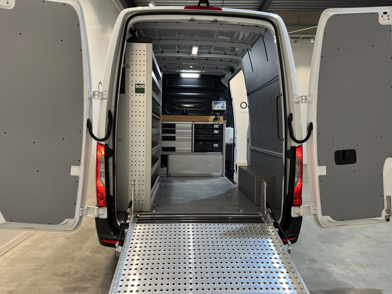 Mercedes-Benz Sprinter 311 CDI L2H2 RWD / Euro 6 / Servicebus / Bott inrichting / 220V / Airco / Oprijplaat / Compressor / CarPlay / Camera - Товарен бус: снимка 3 Mercedes-Benz Sprinter 311 CDI L2H2 RWD / Euro 6 / Servicebus / Bott inrichting / 220V / Airco / Oprijplaat / Compressor / CarPlay / Camera - Товарен бус: снимка 3