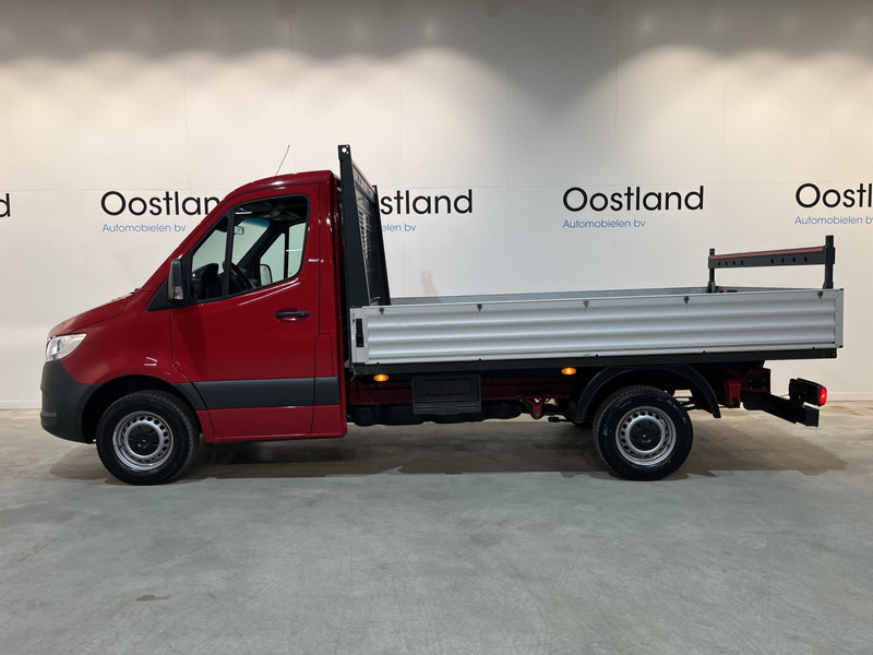 Mercedes-Benz Sprinter 317 CDI L2 RWD Automaat Open Laadbak / Euro 6 / Trekhaak 3500 KG / Airco / Cruise Control / CarPlay / Navigatie / 64.150 KM !! / BPM VRIJ !! - Бордови бус: снимка 4 Mercedes-Benz Sprinter 317 CDI L2 RWD Automaat Open Laadbak / Euro 6 / Trekhaak 3500 KG / Airco / Cruise Control / CarPlay / Navigatie / 64.150 KM !! / BPM VRIJ !! - Бордови бус: снимка 4