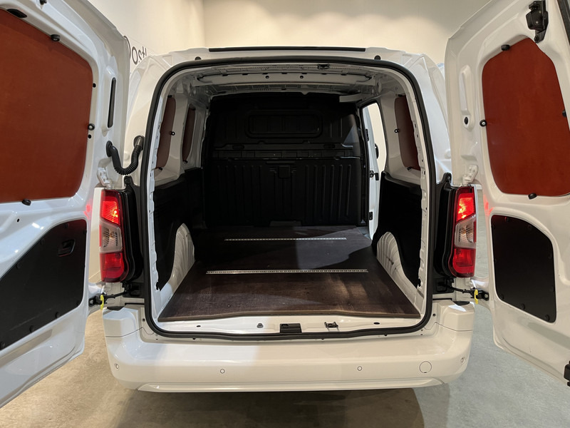 Opel Combo 1.5D L2H1 Innovation / Euro 6 / Airco / Camera / Cruise Control / Navigatie / CarPlay / LMV / BPM VRIJ !! - Малък ван: снимка 5 Opel Combo 1.5D L2H1 Innovation / Euro 6 / Airco / Camera / Cruise Control / Navigatie / CarPlay / LMV / BPM VRIJ !! - Малък ван: снимка 5