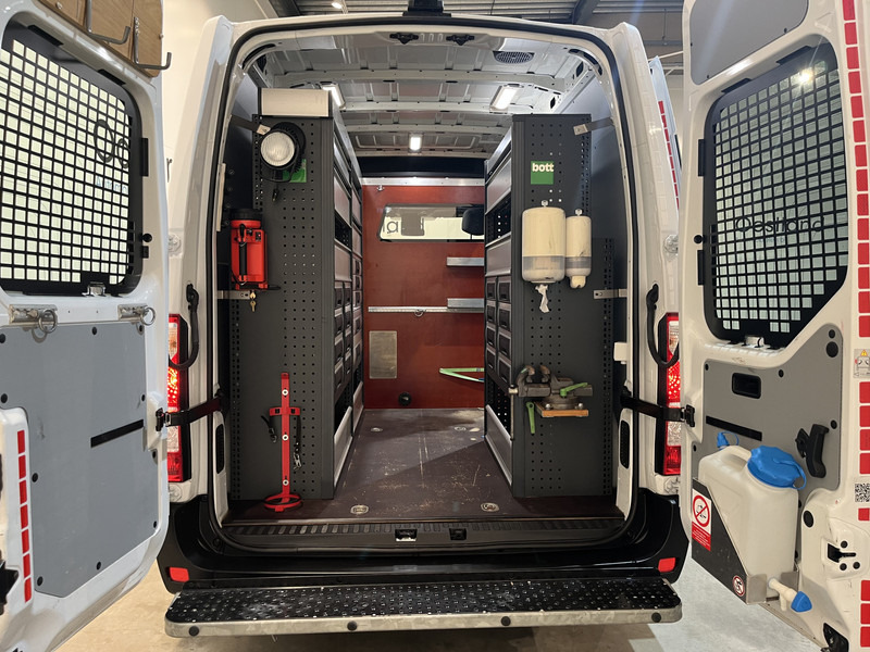 Opel Movano 2.3 CDTI BiTurbo L1H2 170 PK Automaat Servicebus / Bott Inrichting / Euro 6 / 220V. / Airco / Cruise Control / Camera / - Товарен бус: снимка 3 Opel Movano 2.3 CDTI BiTurbo L1H2 170 PK Automaat Servicebus / Bott Inrichting / Euro 6 / 220V. / Airco / Cruise Control / Camera / - Товарен бус: снимка 3