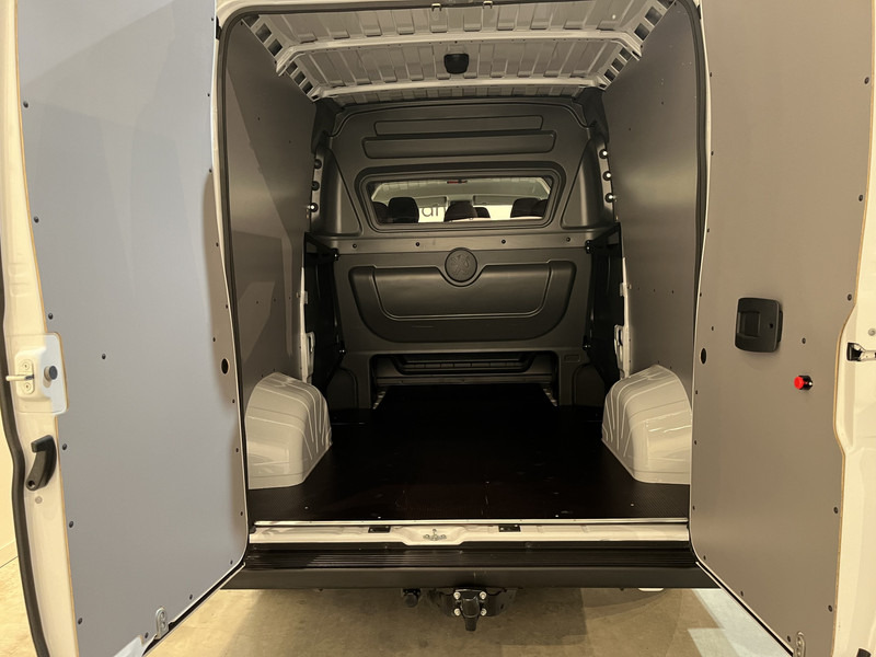Малък ван, Бус с двойна кабина Peugeot Boxer 2.2 BlueHDi 120 PK L2H2 DC Dubbel Cabine / Euro 6 / Airco / CarPlay / Camera / Trekhaak / Cruise Control / 500 KM Z.G.A.N. !! / BPM VRIJ !!: снимка 17