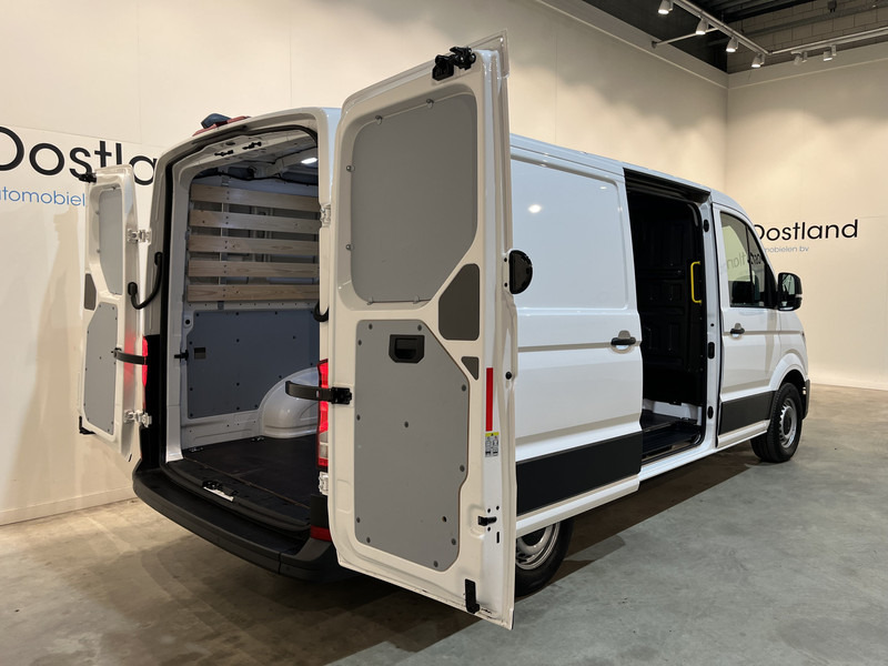 Volkswagen Crafter 30 2.0 TDI L3H2 140 PK Automaat / Euro 6 / Airco / Cruise Control / Camera / CarPlay / 3-Zits / 18.500 KM !! - Малък ван: снимка 4 Volkswagen Crafter 30 2.0 TDI L3H2 140 PK Automaat / Euro 6 / Airco / Cruise Control / Camera / CarPlay / 3-Zits / 18.500 KM !! - Малък ван: снимка 4