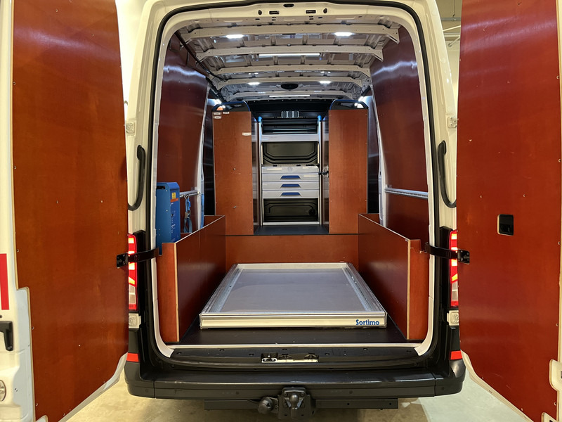 Volkswagen Crafter 35 2.0 TDI L3H3 180 PK Servicebus / Sortimo Inrichting / Euro 6 / Schuifdeur L + R / 220V. / Airco / Cruise Control / Camera / Trekhaak 3000 KG. / CarPlay / Navigatie - Товарен бус: снимка 5 Volkswagen Crafter 35 2.0 TDI L3H3 180 PK Servicebus / Sortimo Inrichting / Euro 6 / Schuifdeur L + R / 220V. / Airco / Cruise Control / Camera / Trekhaak 3000 KG. / CarPlay / Navigatie - Товарен бус: снимка 5