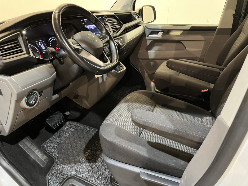 Volkswagen Transporter 2.0 TDI L2H1 30 DC Dubbel Cabine 150 PK Automaat / Euro 6 / Airco / Cruise Control / Camera / CarPlay / Trekhaak / Navigatie / Klep - Малък ван, Бус с двойна кабина: снимка 5 Volkswagen Transporter 2.0 TDI L2H1 30 DC Dubbel Cabine 150 PK Automaat / Euro 6 / Airco / Cruise Control / Camera / CarPlay / Trekhaak / Navigatie / Klep - Малък ван, Бус с двойна кабина: снимка 5