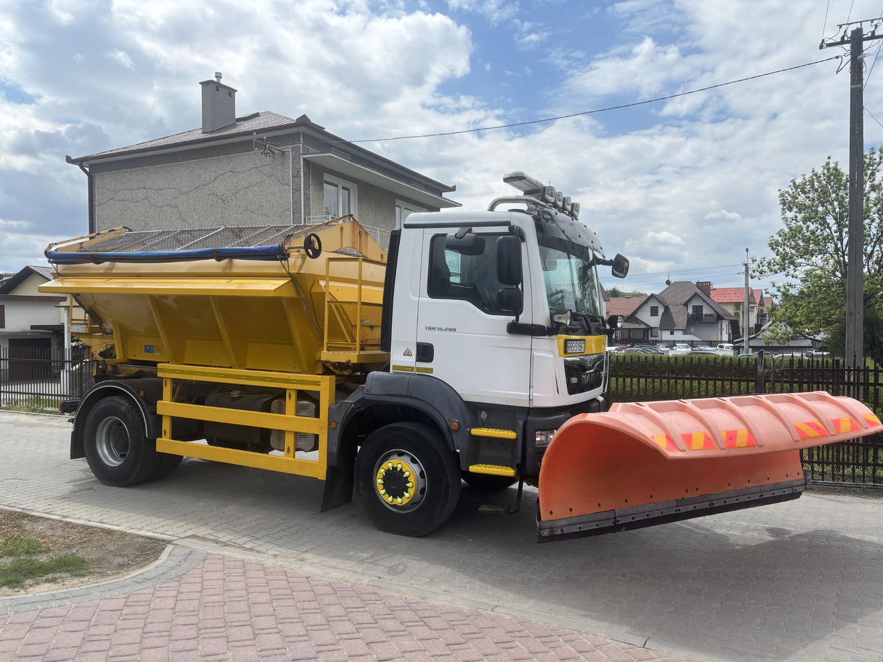 MAN TGM 18.290 4X4BB GRITTER/SPREADER PLOUGH ECON - Снегорин: снимка 2 MAN TGM 18.290 4X4BB GRITTER/SPREADER PLOUGH ECON - Снегорин: снимка 2