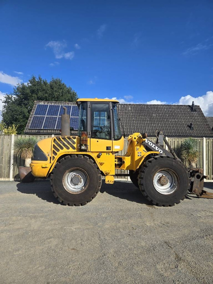 Volvo L 40 B TP - Колесен товарач: снимка 1 Volvo L 40 B TP - Колесен товарач: снимка 1