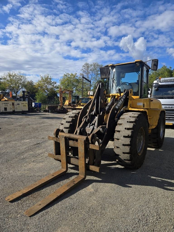 Volvo L 40 B TP - Колесен товарач: снимка 4 Volvo L 40 B TP - Колесен товарач: снимка 4
