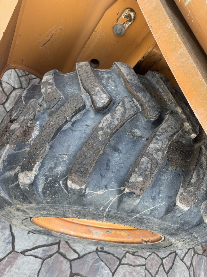 Колесен багер Case WX145: снимка 6