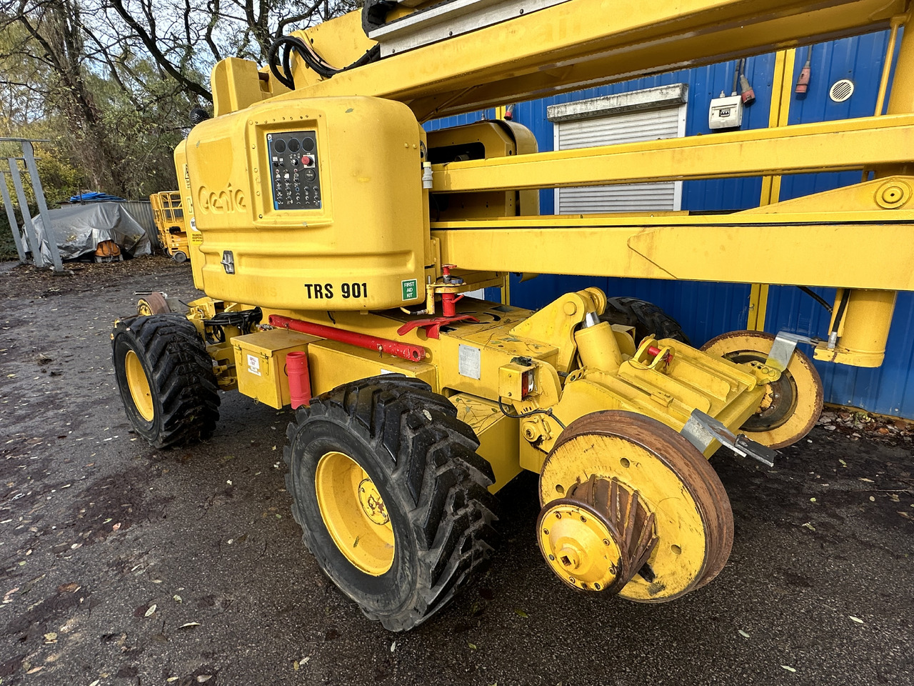 GENIE REXQUOTE Accessrailer Z60/34 railroad boom lift cherry picker mewp - Артикулираща платформа: снимка 4 GENIE REXQUOTE Accessrailer Z60/34 railroad boom lift cherry picker mewp - Артикулираща платформа: снимка 4