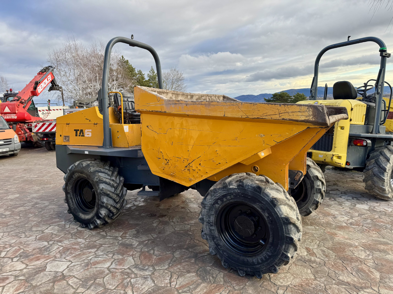 TEREX TA6 dumper TA9 - Мини самосвал: снимка 1 TEREX TA6 dumper TA9 - Мини самосвал: снимка 1