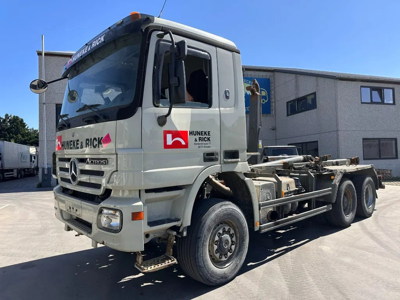 Mercedes-Benz Actros 3336 - Мултилифт с кука камион: снимка 1 Mercedes-Benz Actros 3336 - Мултилифт с кука камион: снимка 1