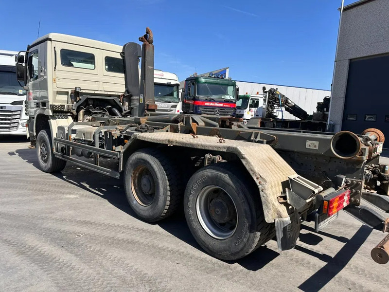 Mercedes-Benz Actros 3336 - Мултилифт с кука камион: снимка 4 Mercedes-Benz Actros 3336 - Мултилифт с кука камион: снимка 4