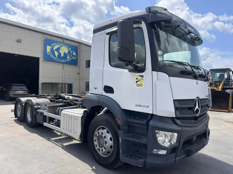 Mercedes-Benz Antos 2543 Hyva - Мултилифт с кука камион: снимка 2 Mercedes-Benz Antos 2543 Hyva - Мултилифт с кука камион: снимка 2