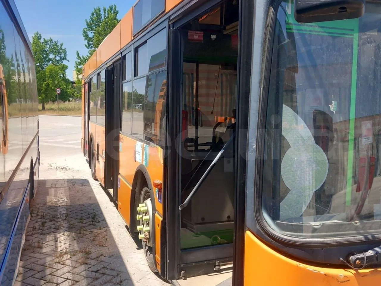BredaMenarinibus M 240/E3 NU - Градски автобус: снимка 4 BredaMenarinibus M 240/E3 NU - Градски автобус: снимка 4
