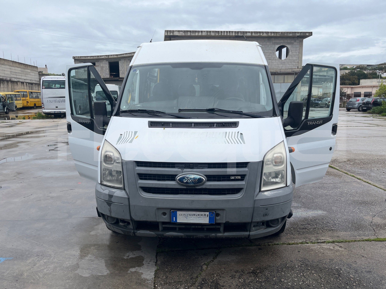 Ford Transit - Микробус, Пътнически бус: снимка 2 Ford Transit - Микробус, Пътнически бус: снимка 2