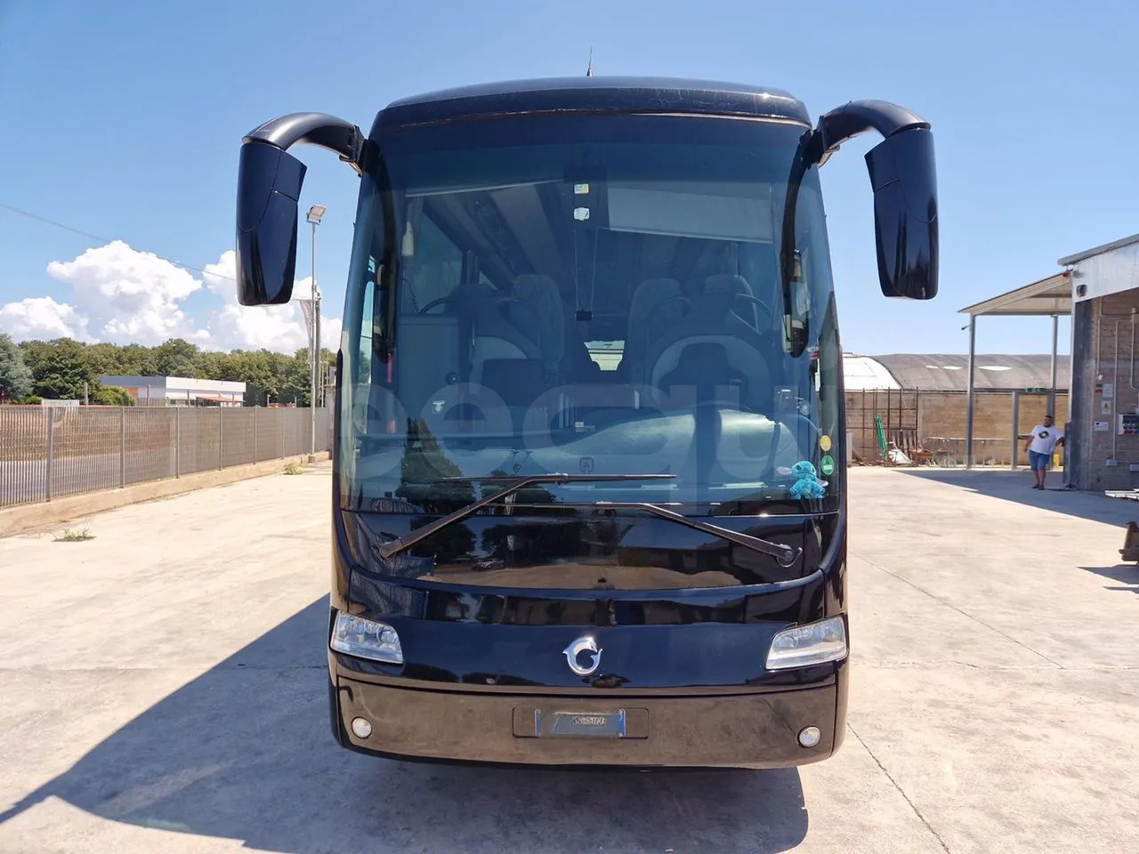 Irisbus Domino - Туристически автобус: снимка 2 Irisbus Domino - Туристически автобус: снимка 2