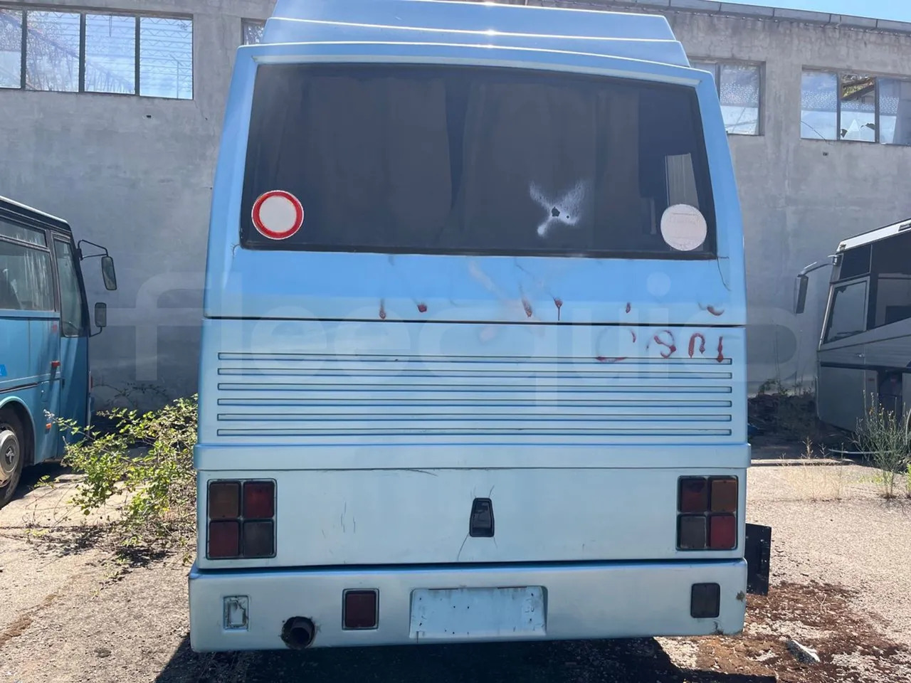 Iveco 315.8.17 - Menarini - Туристически автобус: снимка 3 Iveco 315.8.17 - Menarini - Туристически автобус: снимка 3