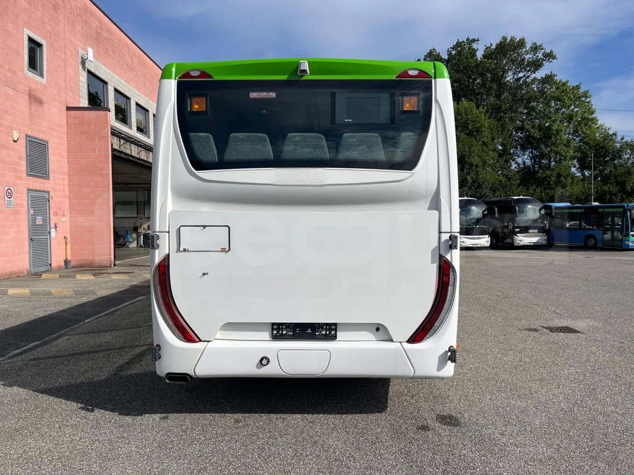 Iveco Crossway Low Entry - Градски автобус: снимка 5 Iveco Crossway Low Entry - Градски автобус: снимка 5