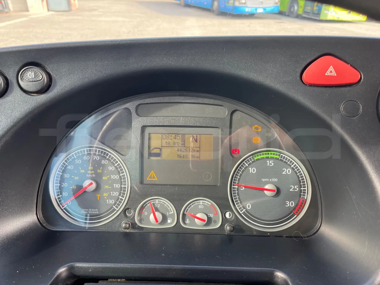 Iveco Crossway Low Entry - Градски автобус: снимка 3 Iveco Crossway Low Entry - Градски автобус: снимка 3