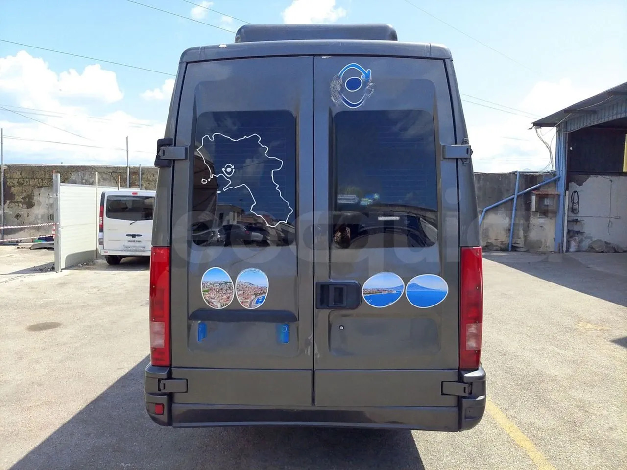 Iveco Daily - Микробус, Пътнически бус: снимка 5 Iveco Daily - Микробус, Пътнически бус: снимка 5