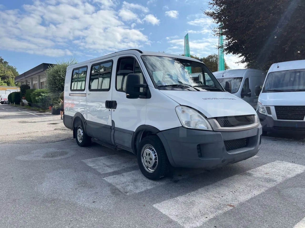 Iveco Daily - Микробус, Пътнически бус: снимка 1 Iveco Daily - Микробус, Пътнически бус: снимка 1