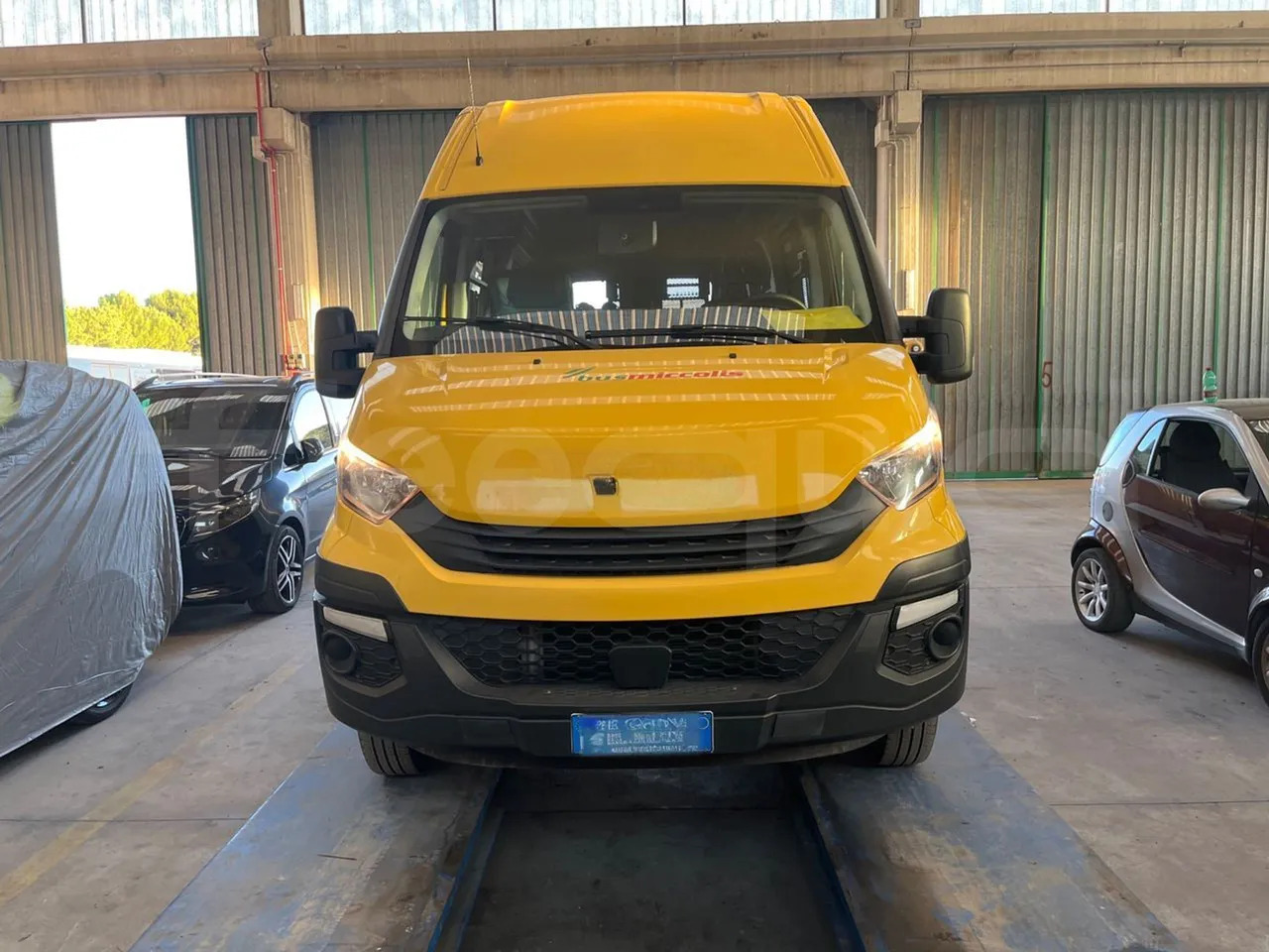 Iveco Daily - Училищен автобус: снимка 2 Iveco Daily - Училищен автобус: снимка 2