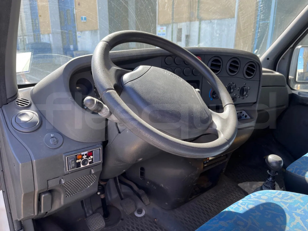 Iveco Daily - Микробус, Пътнически бус: снимка 3 Iveco Daily - Микробус, Пътнически бус: снимка 3