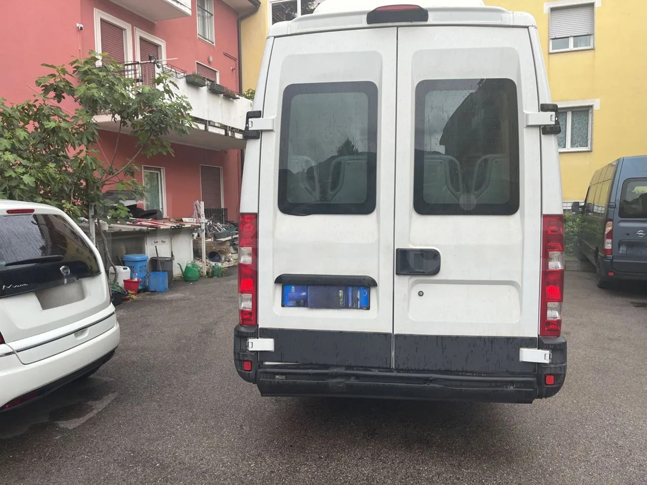 Iveco Daily - Микробус, Пътнически бус: снимка 5 Iveco Daily - Микробус, Пътнически бус: снимка 5
