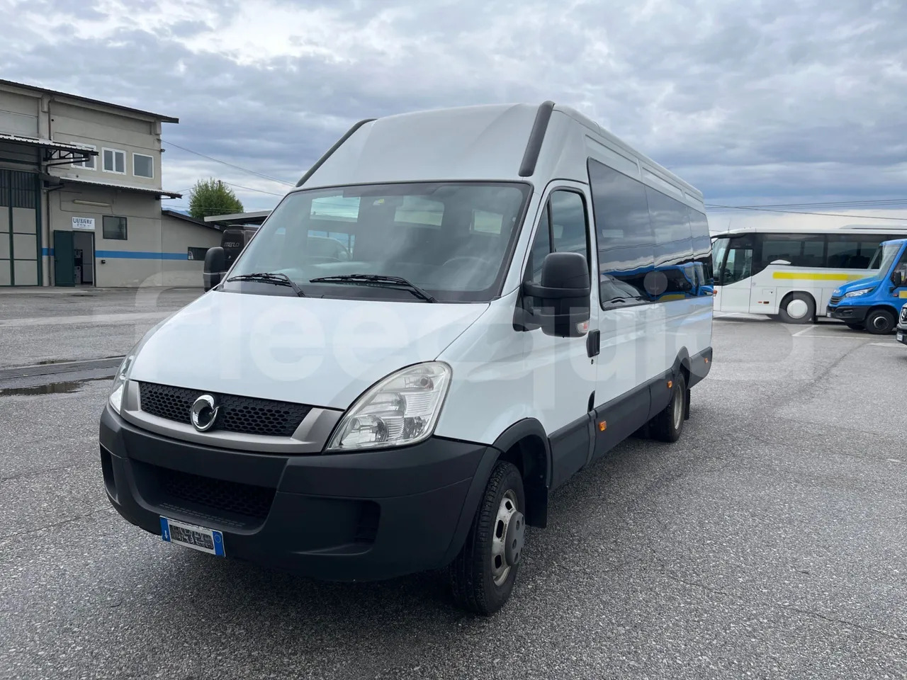 Iveco Daily - Микробус, Пътнически бус: снимка 4 Iveco Daily - Микробус, Пътнически бус: снимка 4