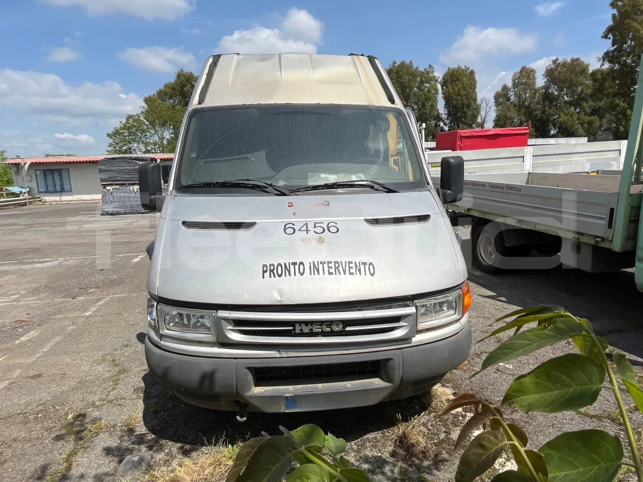 Iveco Daily - Микробус, Пътнически бус: снимка 2 Iveco Daily - Микробус, Пътнически бус: снимка 2