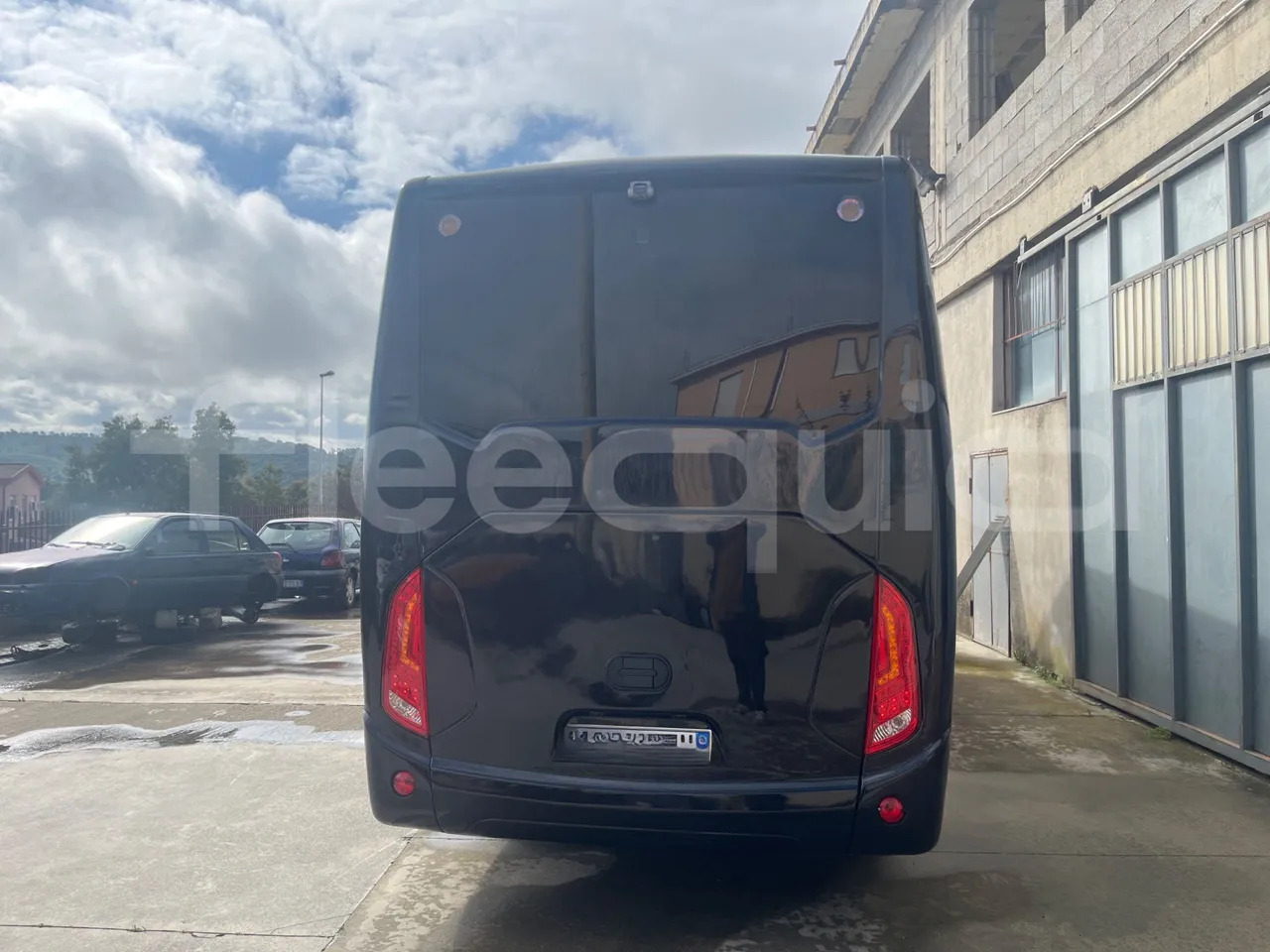 Iveco Daily - Туристически автобус: снимка 5 Iveco Daily - Туристически автобус: снимка 5