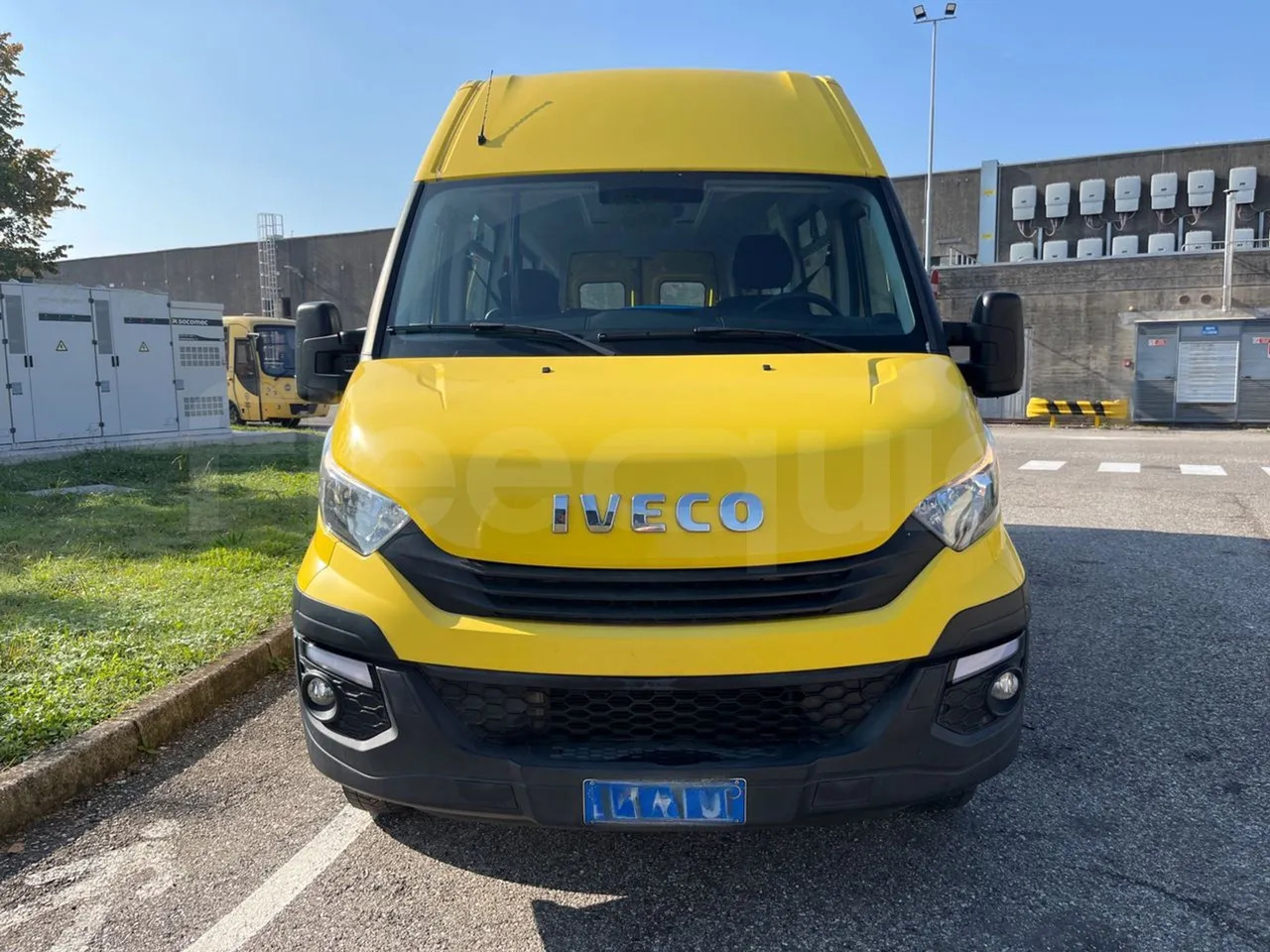 Iveco Daily - Училищен автобус: снимка 2 Iveco Daily - Училищен автобус: снимка 2