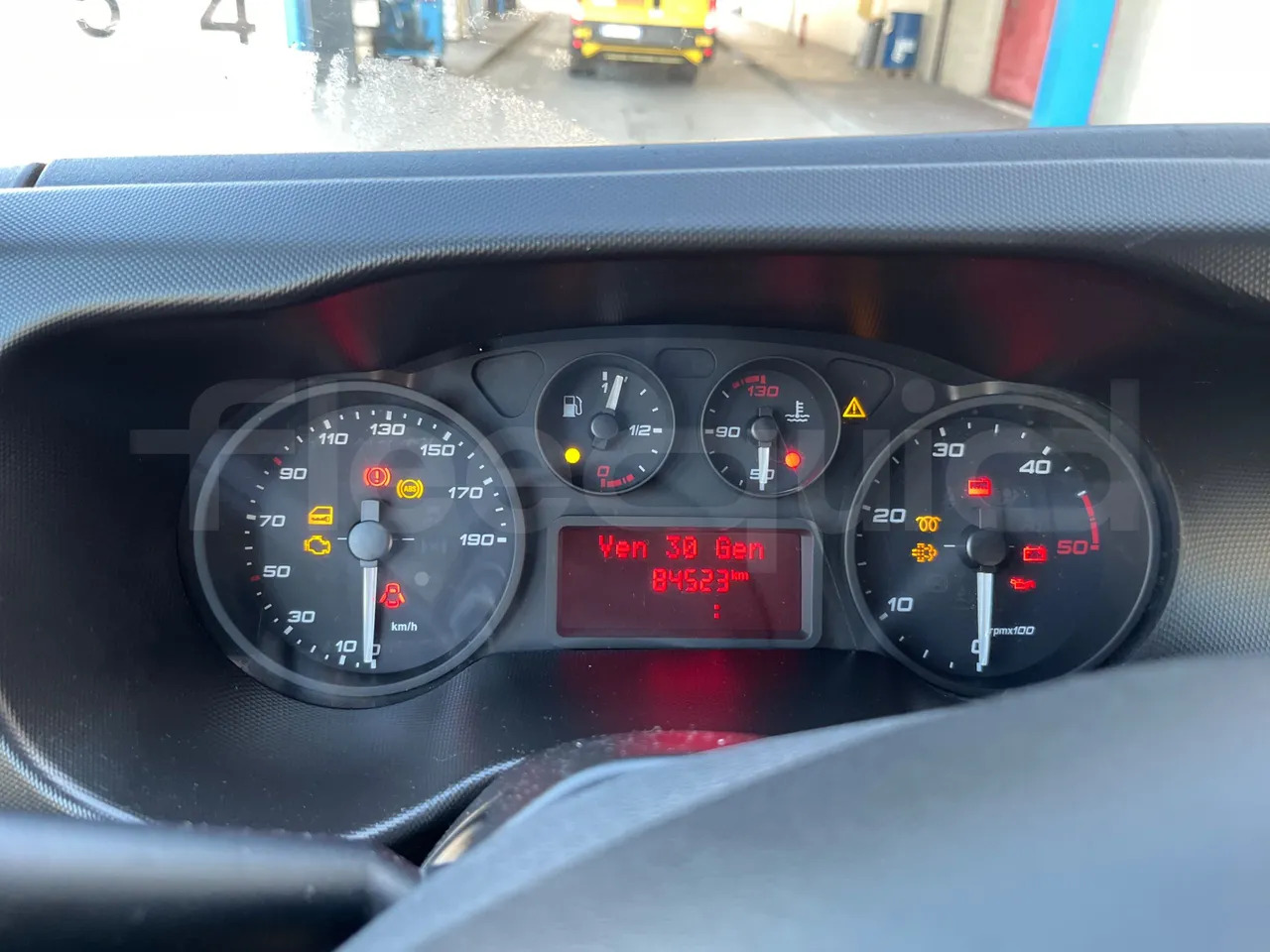 Iveco Daily - Училищен автобус: снимка 3 Iveco Daily - Училищен автобус: снимка 3