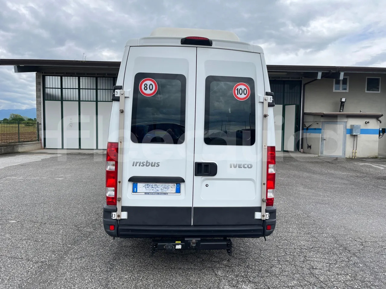 Iveco Daily - Микробус, Пътнически бус: снимка 5 Iveco Daily - Микробус, Пътнически бус: снимка 5