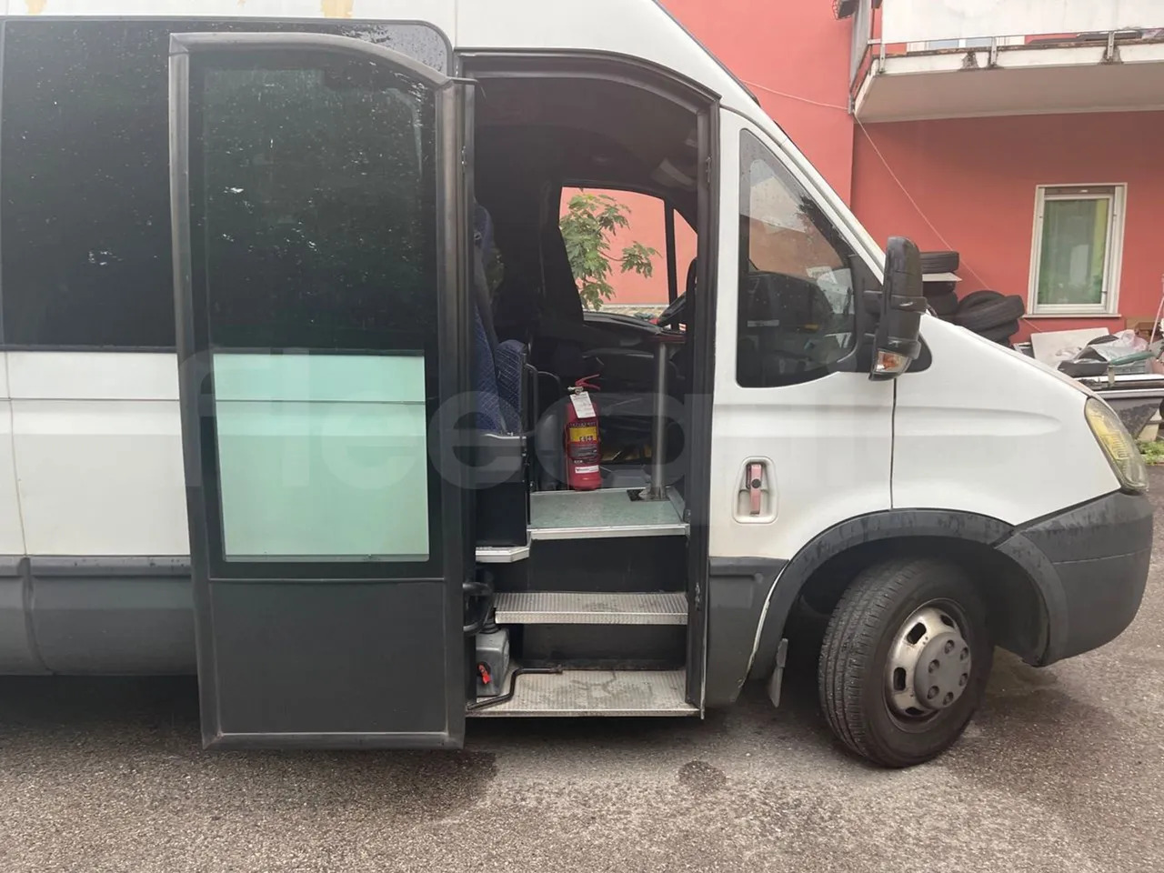 Микробус, Пътнически бус Iveco Daily: снимка 13