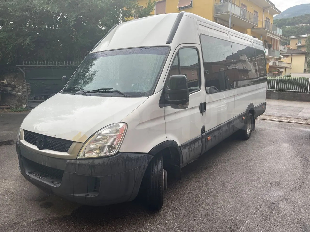Iveco Daily - Микробус, Пътнически бус: снимка 4 Iveco Daily - Микробус, Пътнически бус: снимка 4