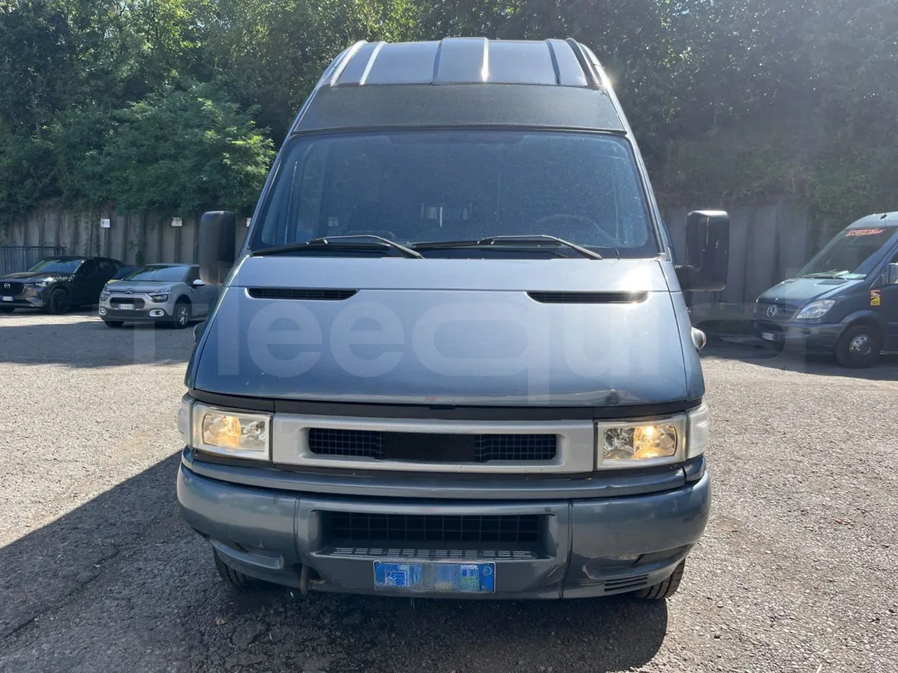 Iveco Daily - Микробус, Пътнически бус: снимка 2 Iveco Daily - Микробус, Пътнически бус: снимка 2