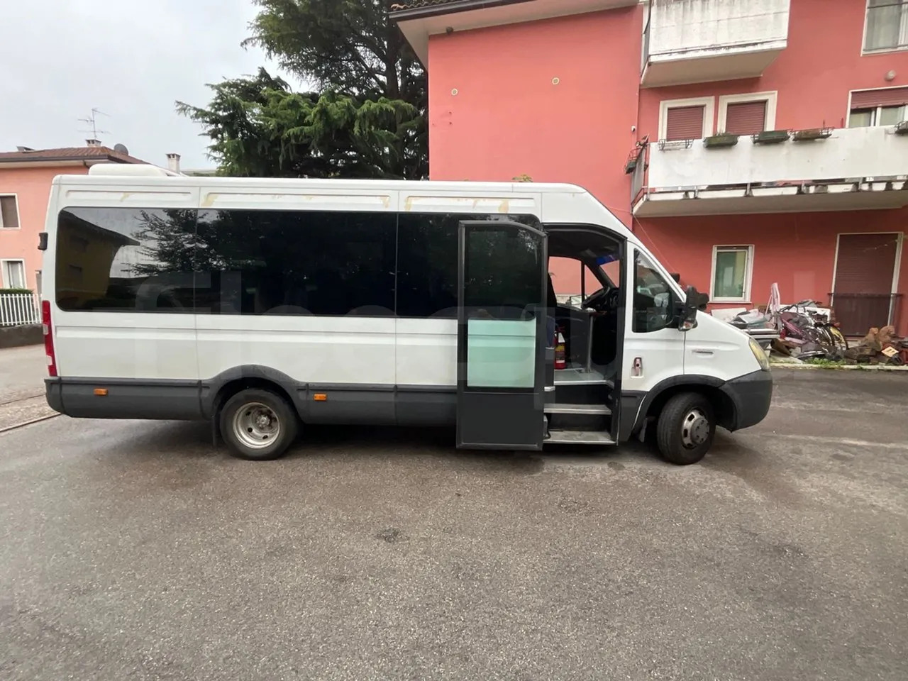 Микробус, Пътнически бус Iveco Daily: снимка 12