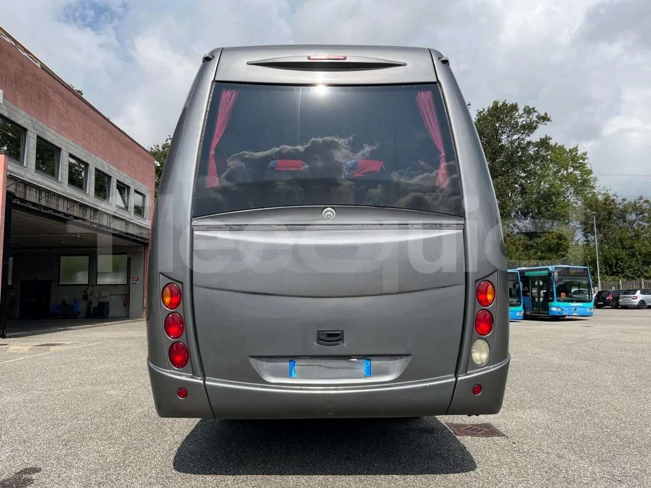 Iveco Daily - Туристически автобус: снимка 5 Iveco Daily - Туристически автобус: снимка 5