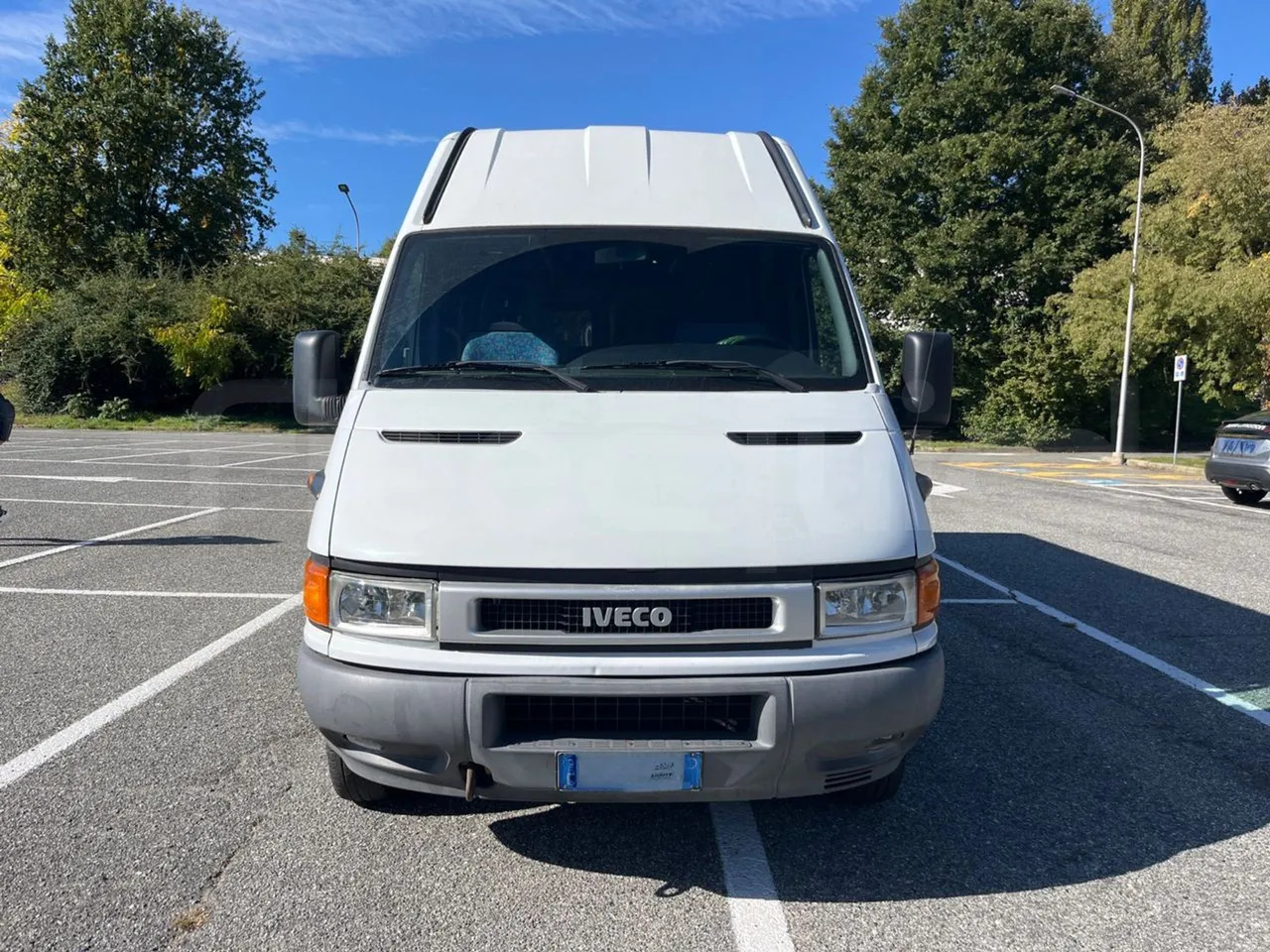 Iveco Daily - Междуградски автобус: снимка 2 Iveco Daily - Междуградски автобус: снимка 2