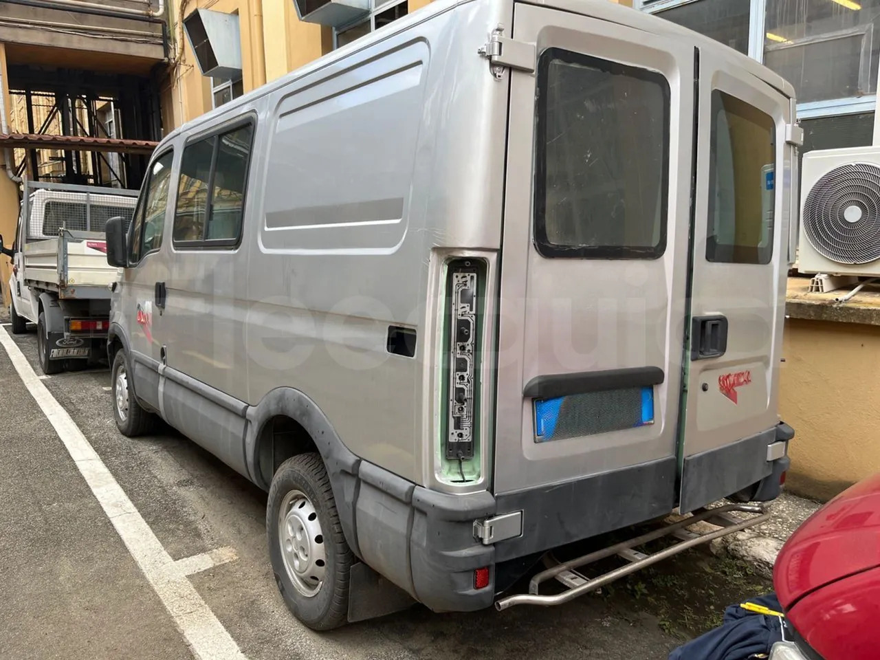 Iveco Daily - Микробус, Пътнически бус: снимка 5 Iveco Daily - Микробус, Пътнически бус: снимка 5