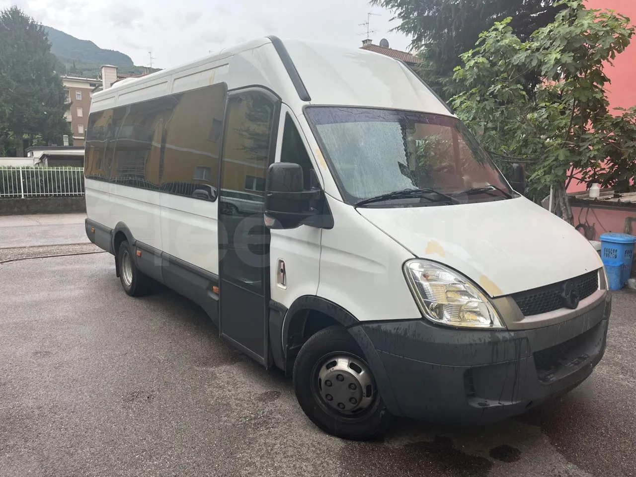 Iveco Daily - Микробус, Пътнически бус: снимка 1 Iveco Daily - Микробус, Пътнически бус: снимка 1