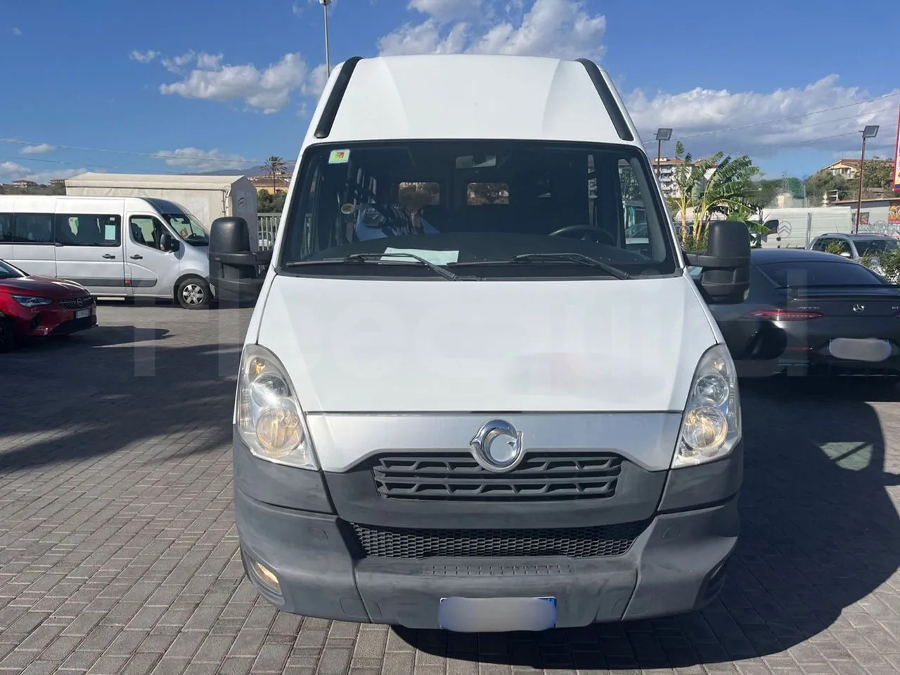 Iveco Daily - Туристически автобус: снимка 2 Iveco Daily - Туристически автобус: снимка 2