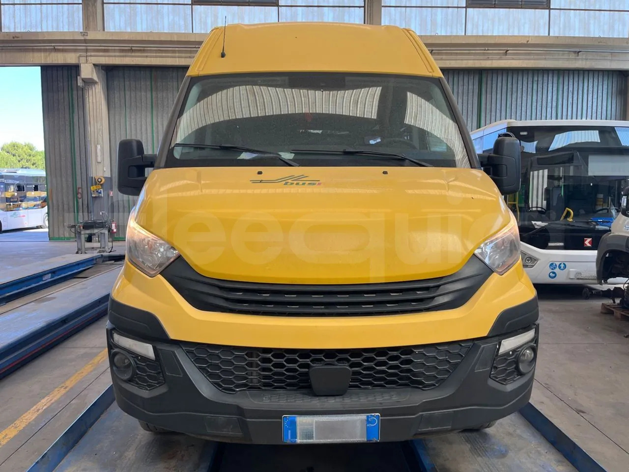 Iveco Daily - Училищен автобус: снимка 2 Iveco Daily - Училищен автобус: снимка 2