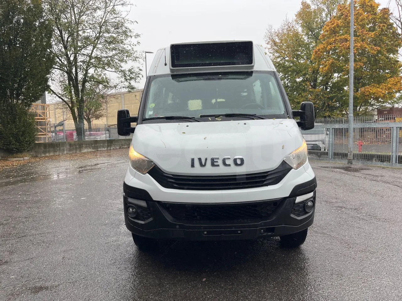 Iveco Daily - Междуградски автобус: снимка 2 Iveco Daily - Междуградски автобус: снимка 2