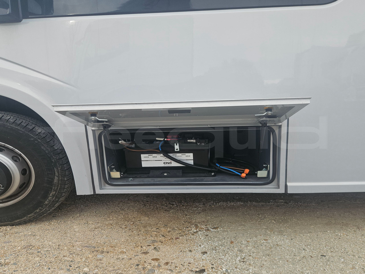 Междуградски автобус Iveco Indcar: снимка 15